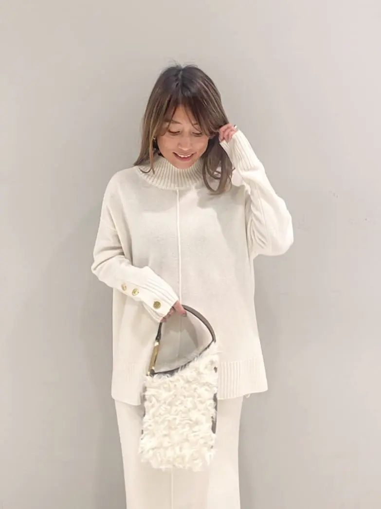 ORIGINATED IN GRACE CONTINENTAL yukimi yonee コーディネート画像