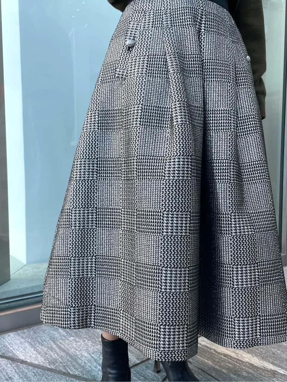 ORIGINATED IN GRACE CONTINENTAL 三浦　芙優 コーディネート画像