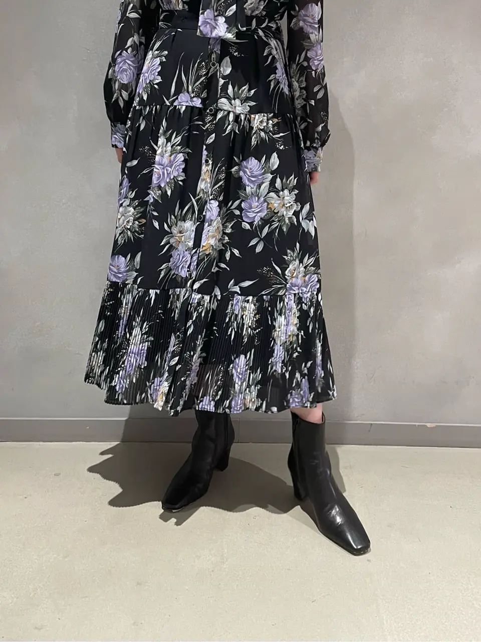 ORIGINATED IN GRACE CONTINENTAL 三浦　芙優 コーディネート画像