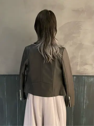 ORIGINATED IN GRACE CONTINENTAL 三浦　芙優 コーディネート画像