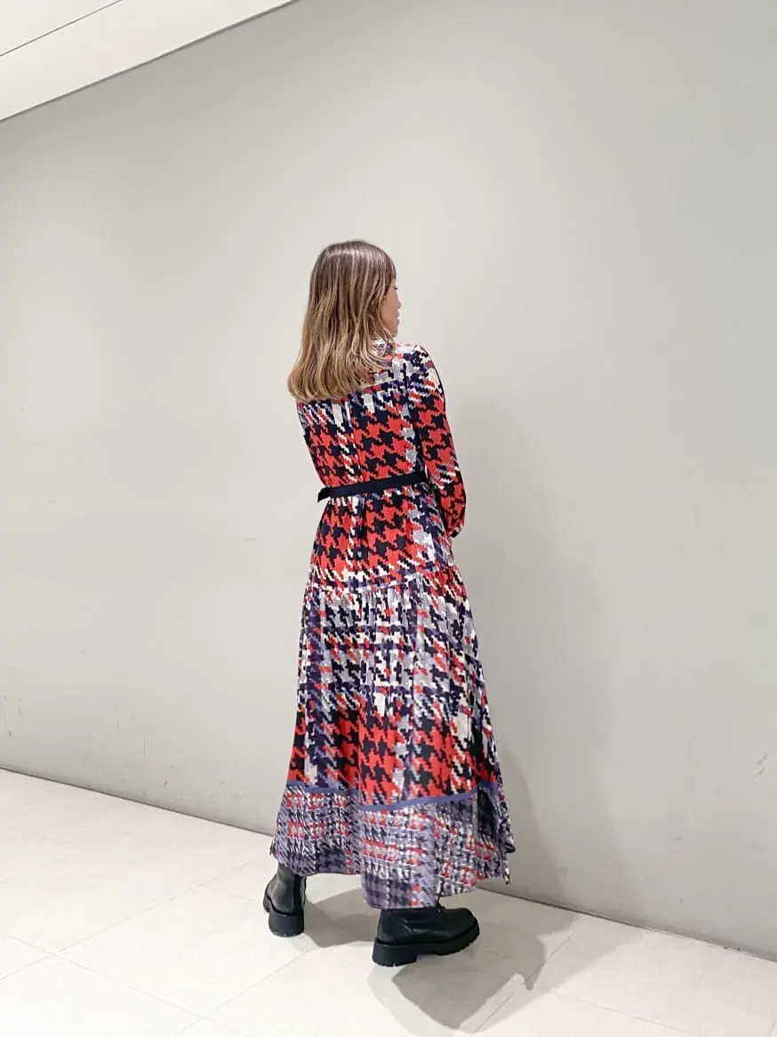 ORIGINATED IN GRACE CONTINENTAL yukimi yonee コーディネート画像