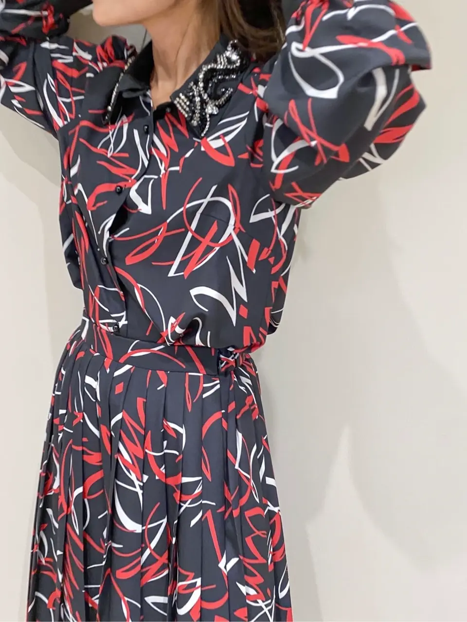 ORIGINATED IN GRACE CONTINENTAL yukimi yonee コーディネート画像