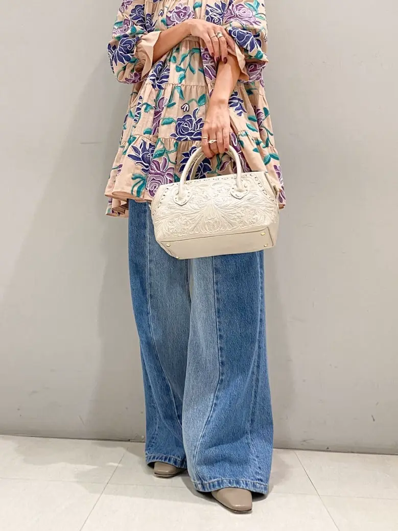 ORIGINATED IN GRACE CONTINENTAL yukimi yonee コーディネート画像