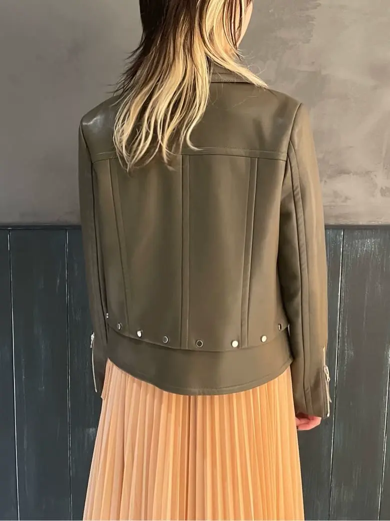 ORIGINATED IN GRACE CONTINENTAL 三浦　芙優 コーディネート画像