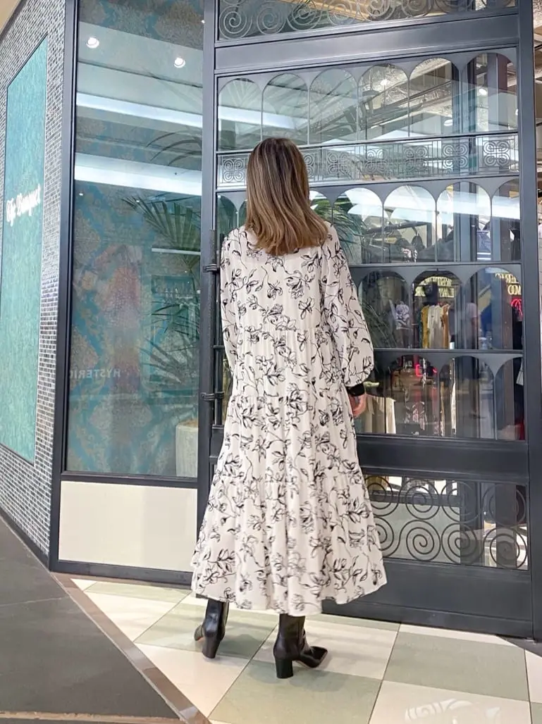 ORIGINATED IN GRACE CONTINENTAL yukimi yonee コーディネート画像