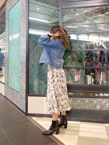 ORIGINATED IN GRACE CONTINENTAL yukimi yonee コーディネート画像