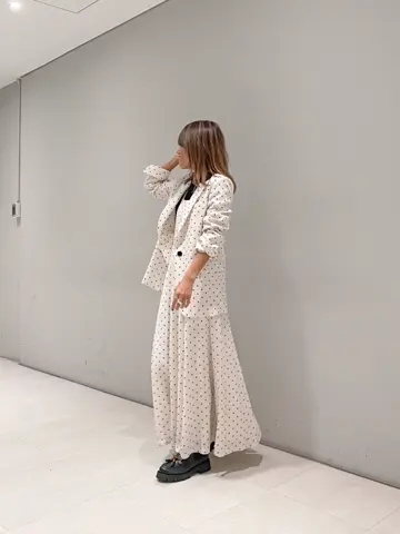 ORIGINATED IN GRACE CONTINENTAL yukimi yonee コーディネート画像