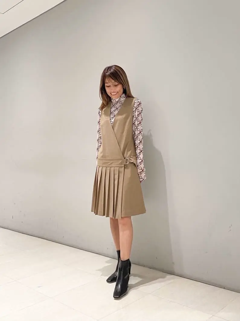 ORIGINATED IN GRACE CONTINENTAL yukimi yonee コーディネート画像