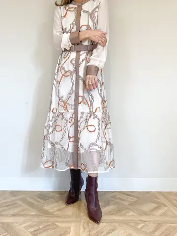 ORIGINATED IN GRACE CONTINENTAL yukimi yonee コーディネート画像