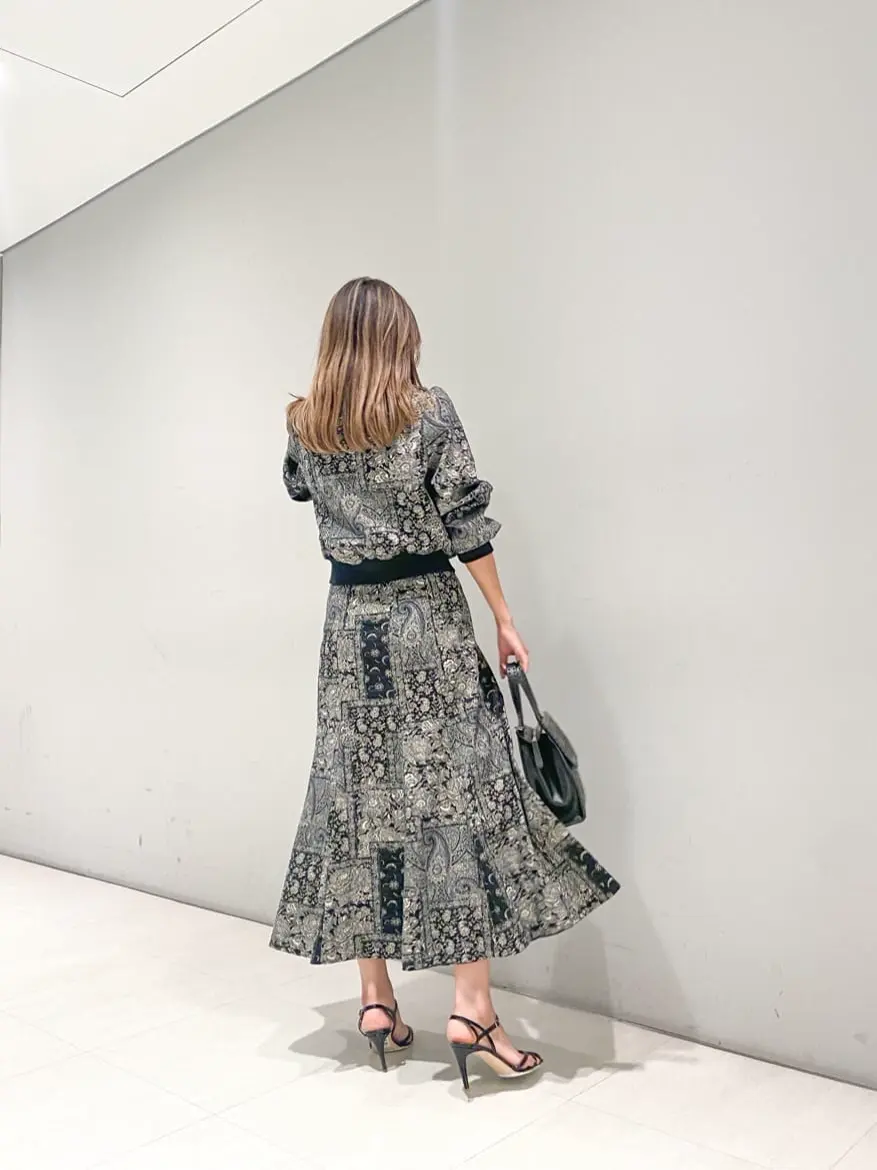 ORIGINATED IN GRACE CONTINENTAL yukimi yonee コーディネート画像