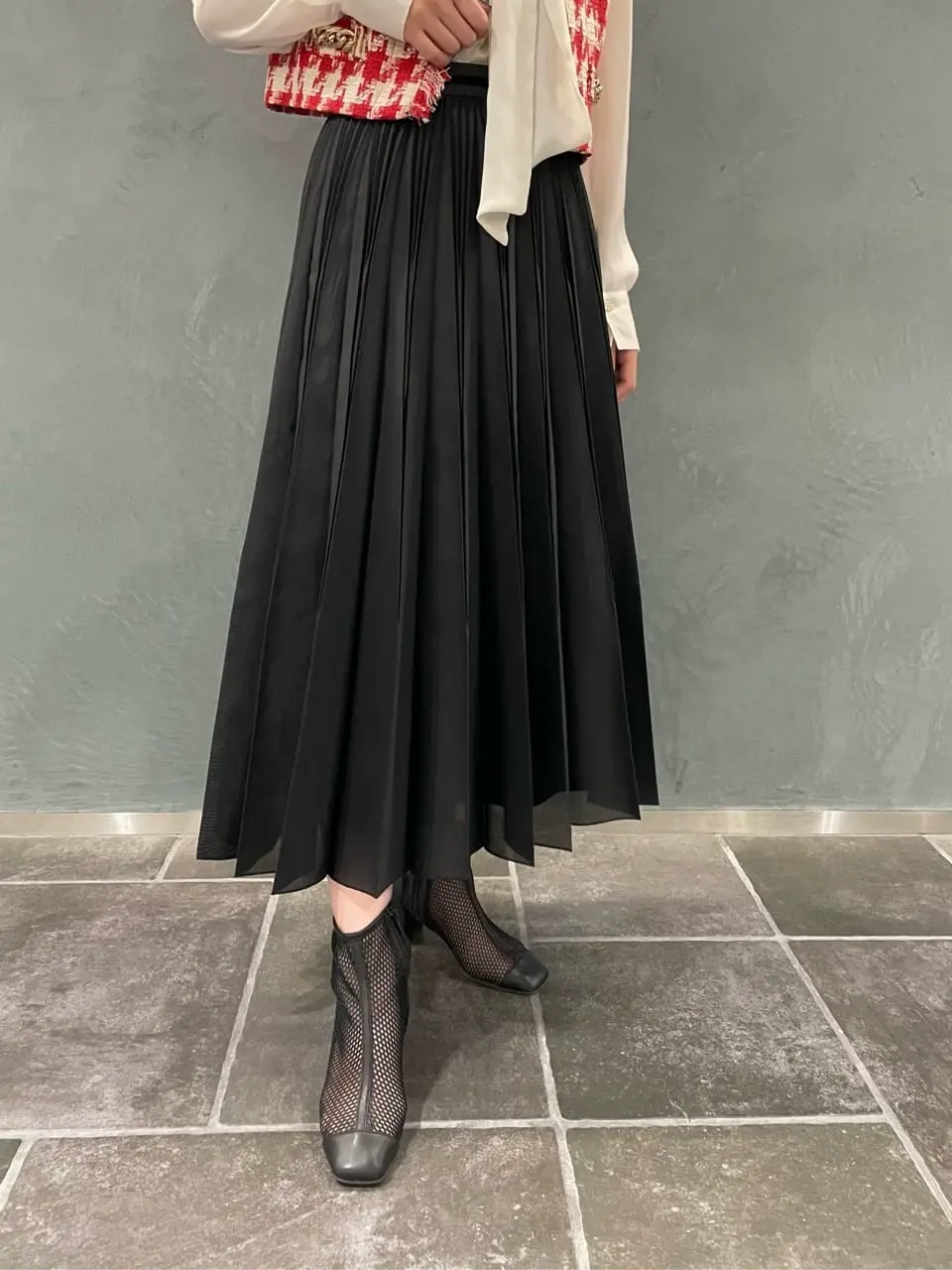 ORIGINATED IN GRACE CONTINENTAL 三浦　芙優 コーディネート画像