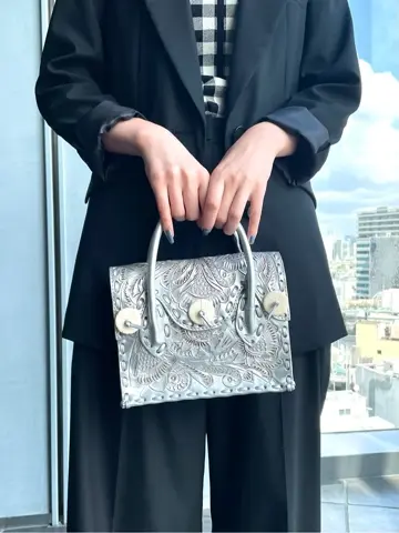 ORIGINATED IN GRACE CONTINENTAL 三浦　芙優 コーディネート画像