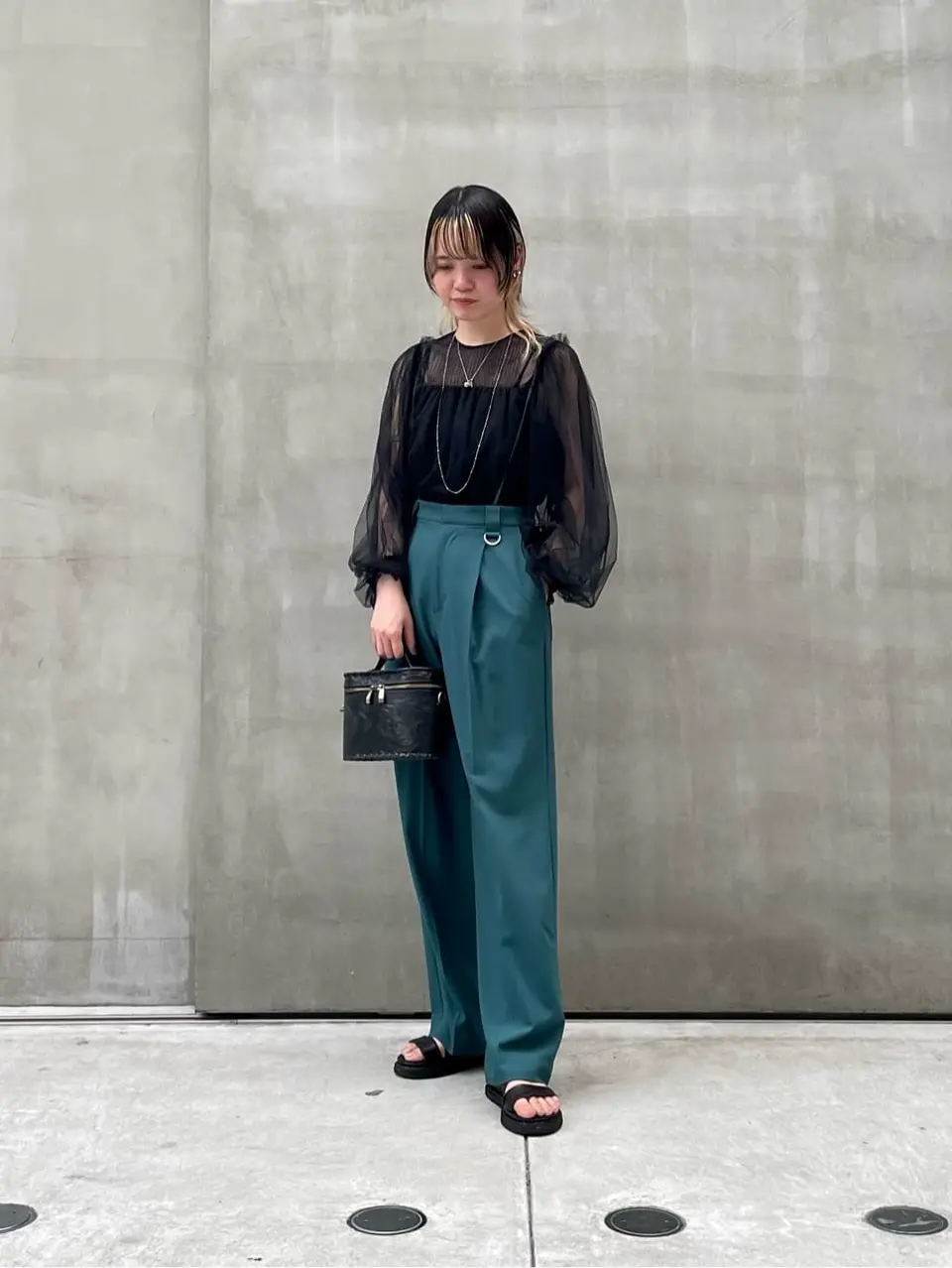 ORIGINATED IN GRACE CONTINENTAL 三浦　芙優 コーディネート画像