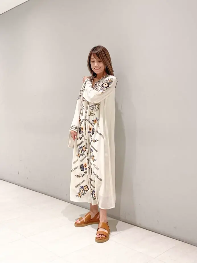 ORIGINATED IN GRACE CONTINENTAL yukimi yonee コーディネート画像