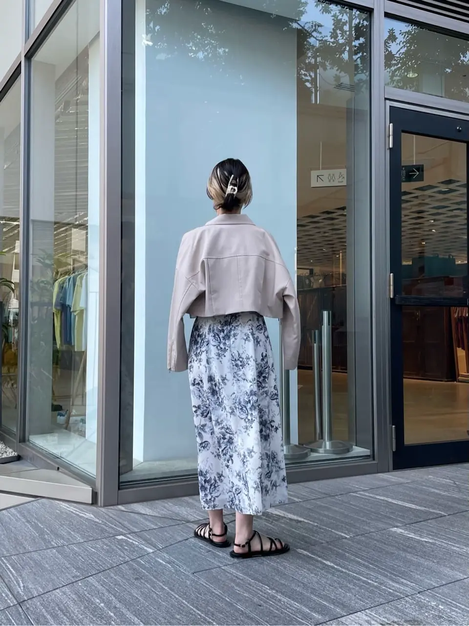 ORIGINATED IN GRACE CONTINENTAL 三浦　芙優 コーディネート画像