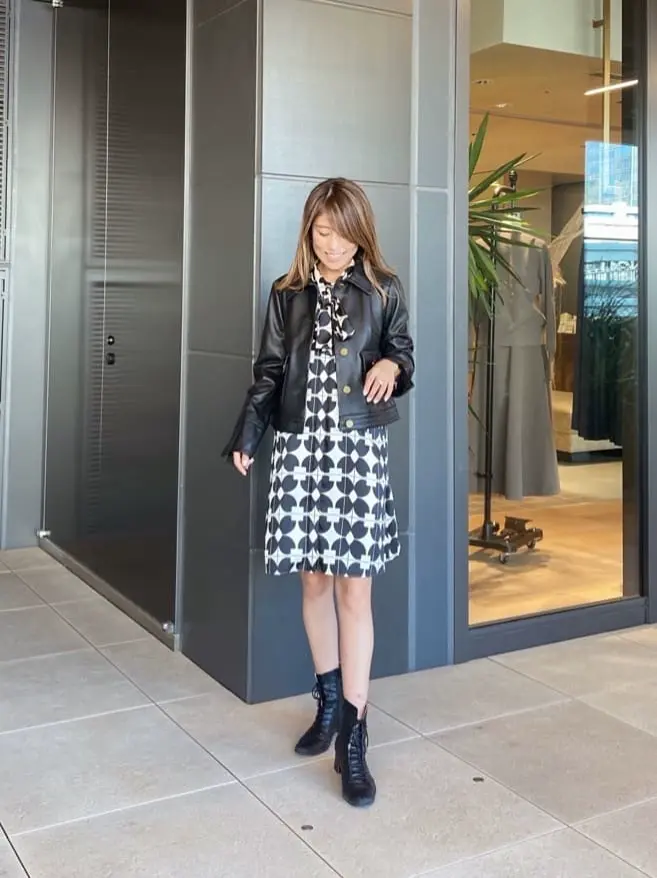 ORIGINATED IN GRACE CONTINENTAL yukimi yonee コーディネート画像