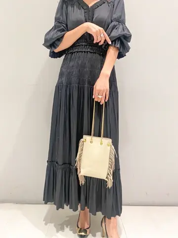 ORIGINATED IN GRACE CONTINENTAL yukimi yonee コーディネート画像