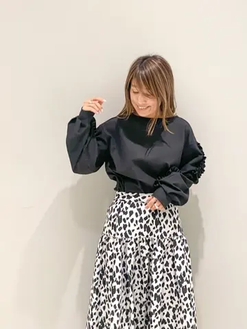 ORIGINATED IN GRACE CONTINENTAL yukimi yonee コーディネート画像