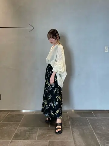 ORIGINATED IN GRACE CONTINENTAL 三浦　芙優 コーディネート画像