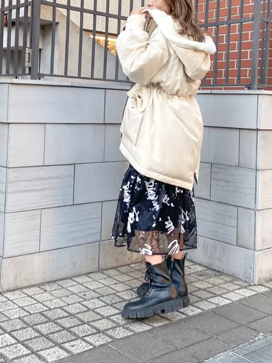 ORIGINATED IN GRACE CONTINENTAL yukimi yonee コーディネート画像