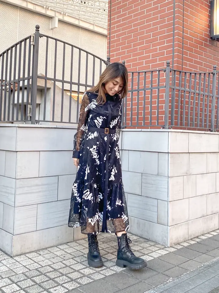 ORIGINATED IN GRACE CONTINENTAL yukimi yonee コーディネート画像