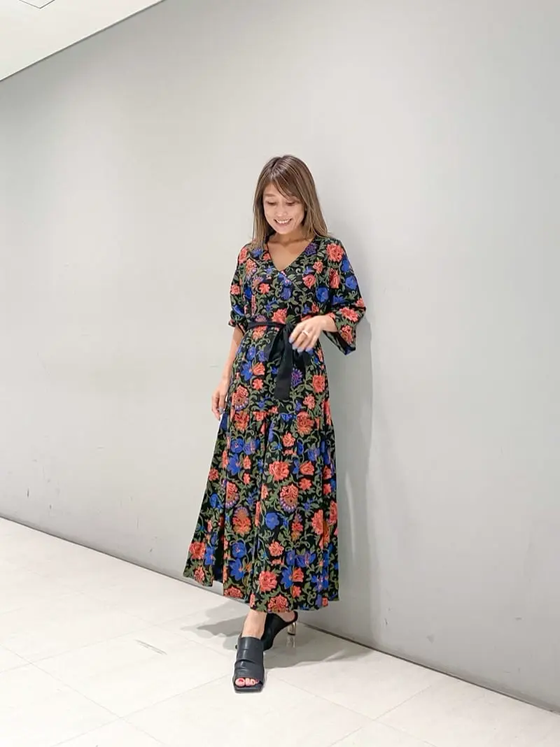 ORIGINATED IN GRACE CONTINENTAL yukimi yonee コーディネート画像