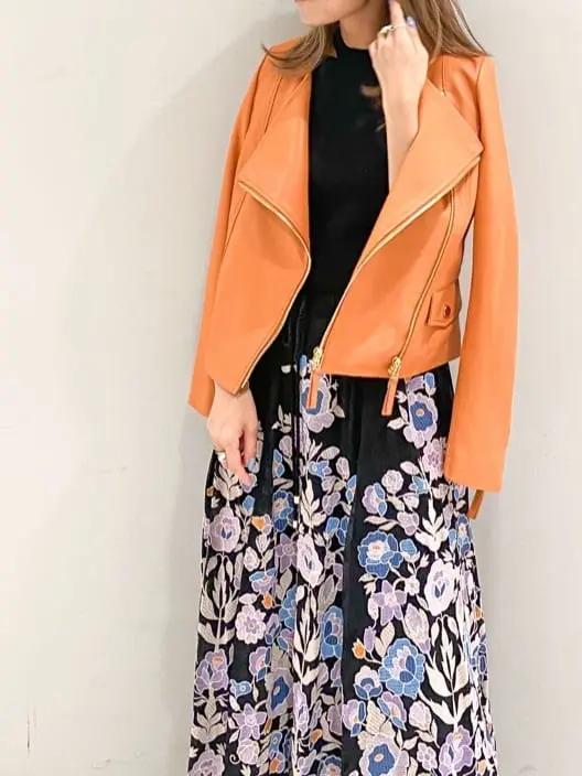 ORIGINATED IN GRACE CONTINENTAL yukimi yonee コーディネート画像