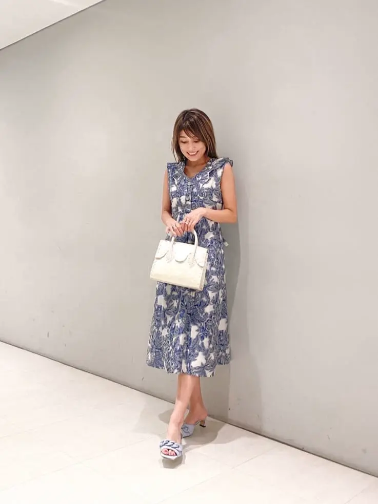 ORIGINATED IN GRACE CONTINENTAL yukimi yonee コーディネート画像