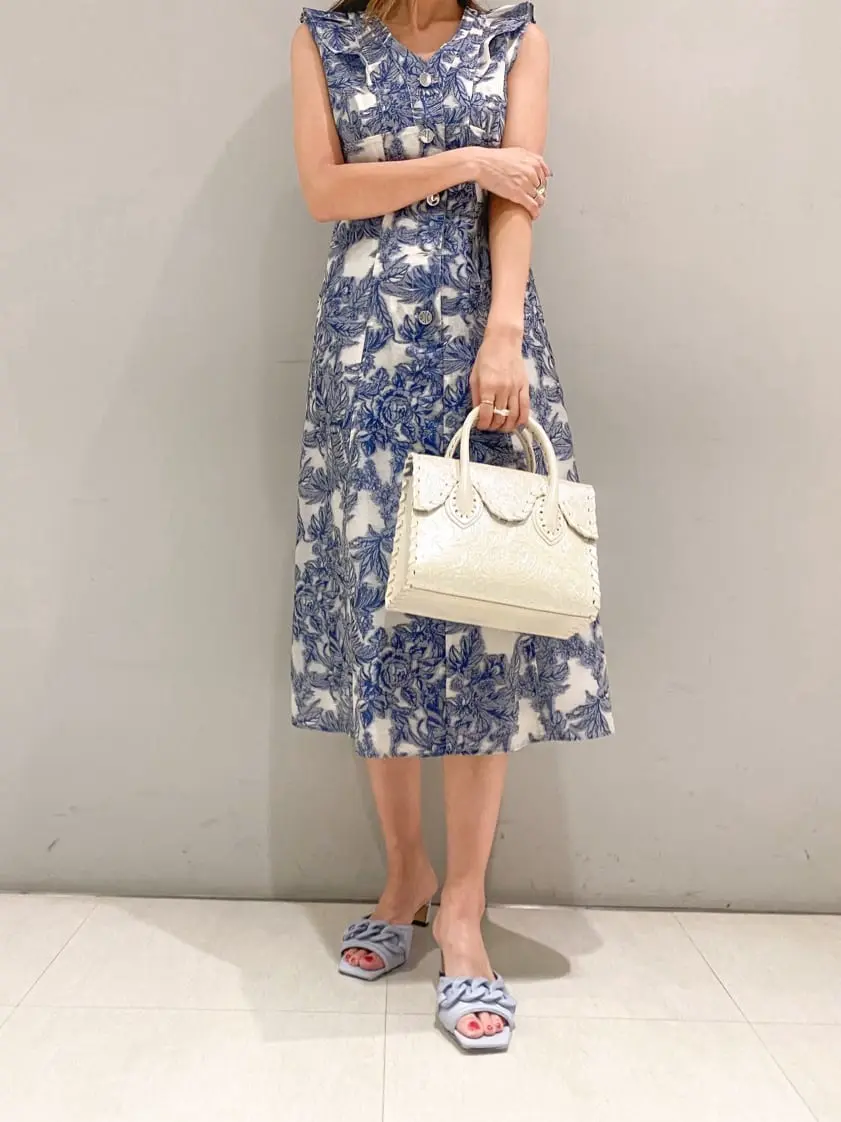 ORIGINATED IN GRACE CONTINENTAL yukimi yonee コーディネート画像