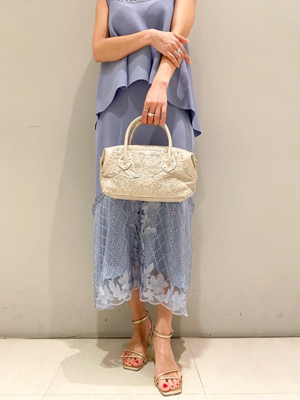 ORIGINATED IN GRACE CONTINENTAL yukimi yonee コーディネート画像