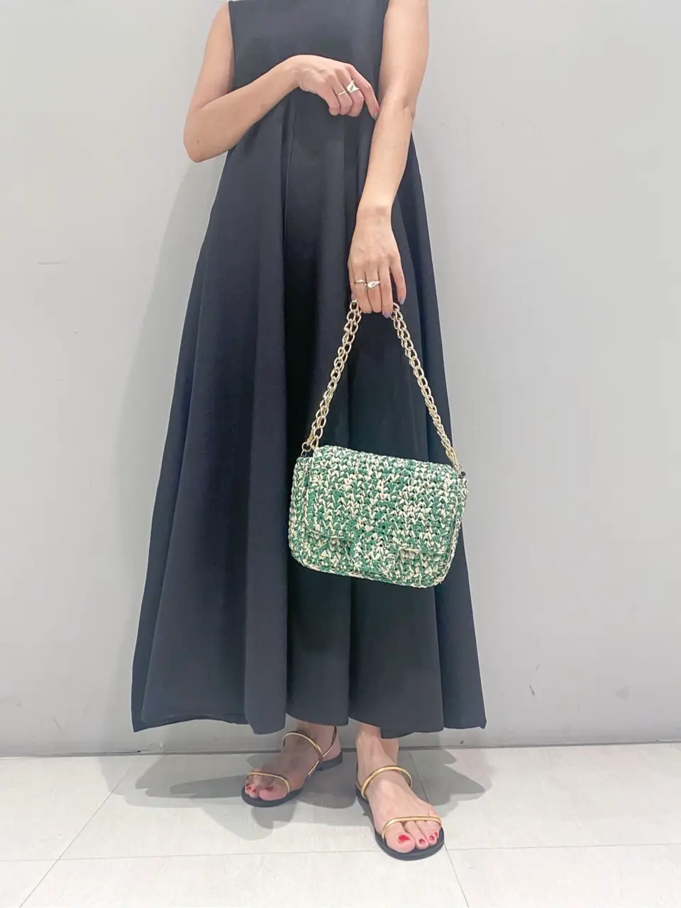 ORIGINATED IN GRACE CONTINENTAL yukimi yonee コーディネート画像