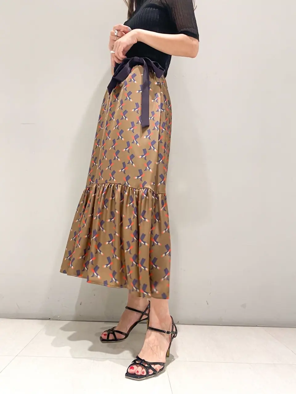 ORIGINATED IN GRACE CONTINENTAL yukimi yonee コーディネート画像