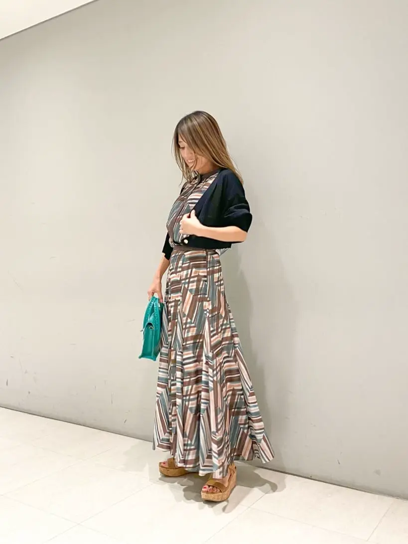 ORIGINATED IN GRACE CONTINENTAL yukimi yonee コーディネート画像