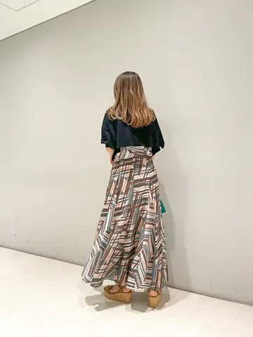 ORIGINATED IN GRACE CONTINENTAL yukimi yonee コーディネート画像