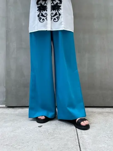 ORIGINATED IN GRACE CONTINENTAL 三浦　芙優 コーディネート画像