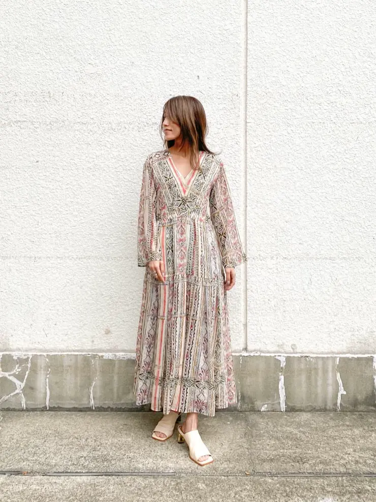 ORIGINATED IN GRACE CONTINENTAL yukimi yonee コーディネート画像