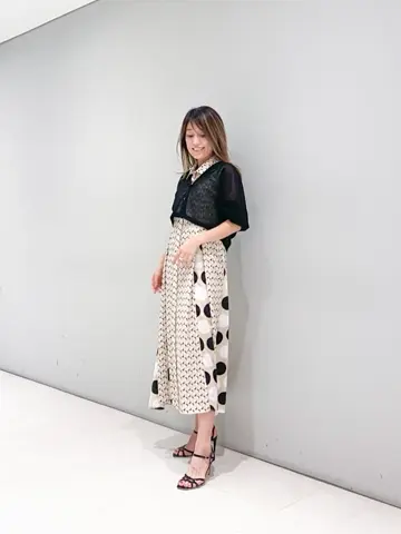 ORIGINATED IN GRACE CONTINENTAL yukimi yonee コーディネート画像