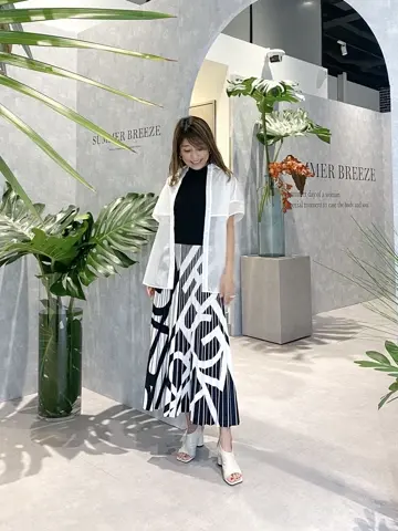 ORIGINATED IN GRACE CONTINENTAL yukimi yonee コーディネート画像