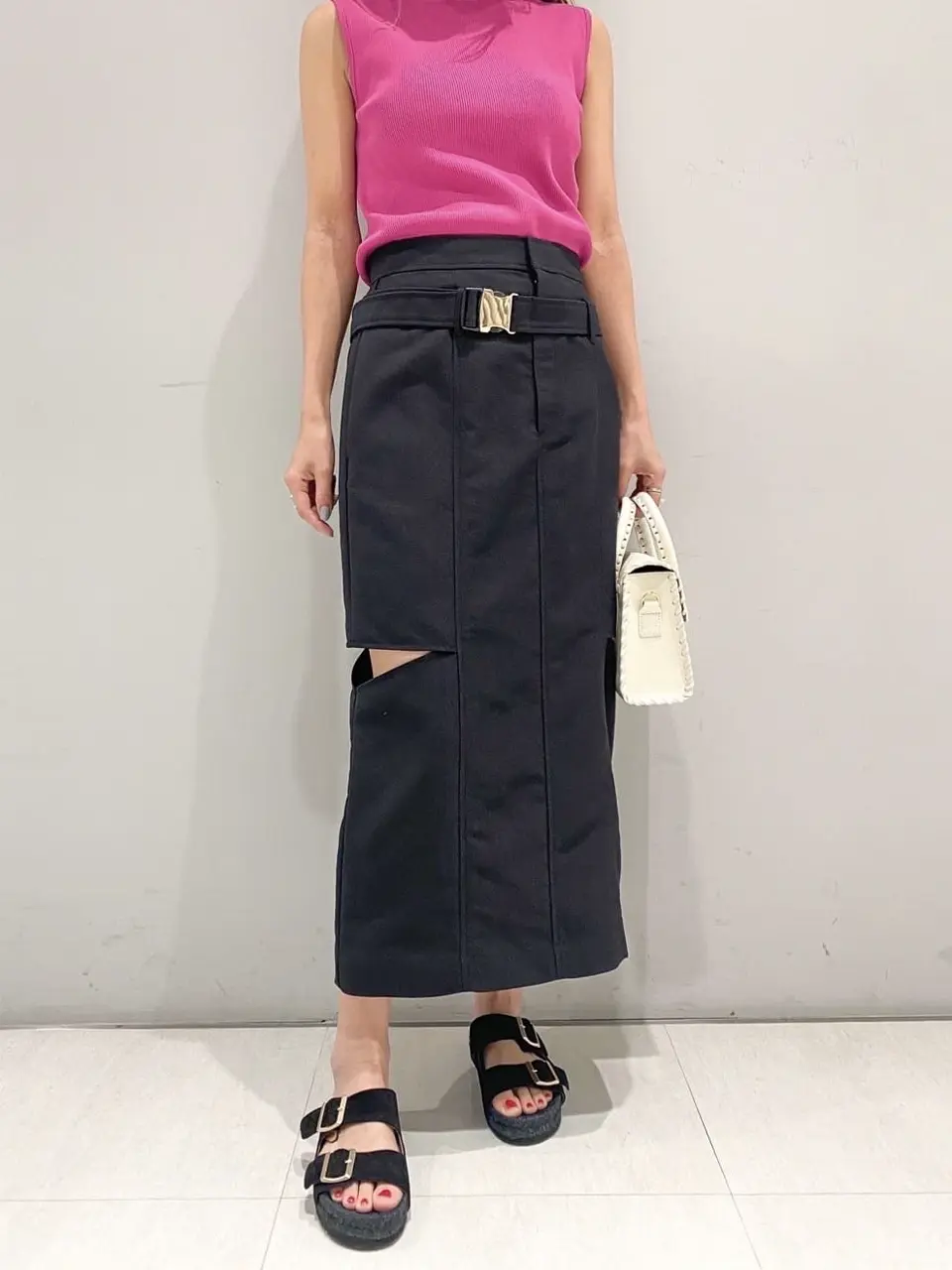 ORIGINATED IN GRACE CONTINENTAL yukimi yonee コーディネート画像