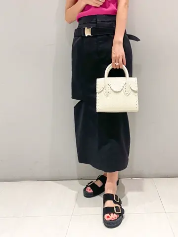 ORIGINATED IN GRACE CONTINENTAL yukimi yonee コーディネート画像