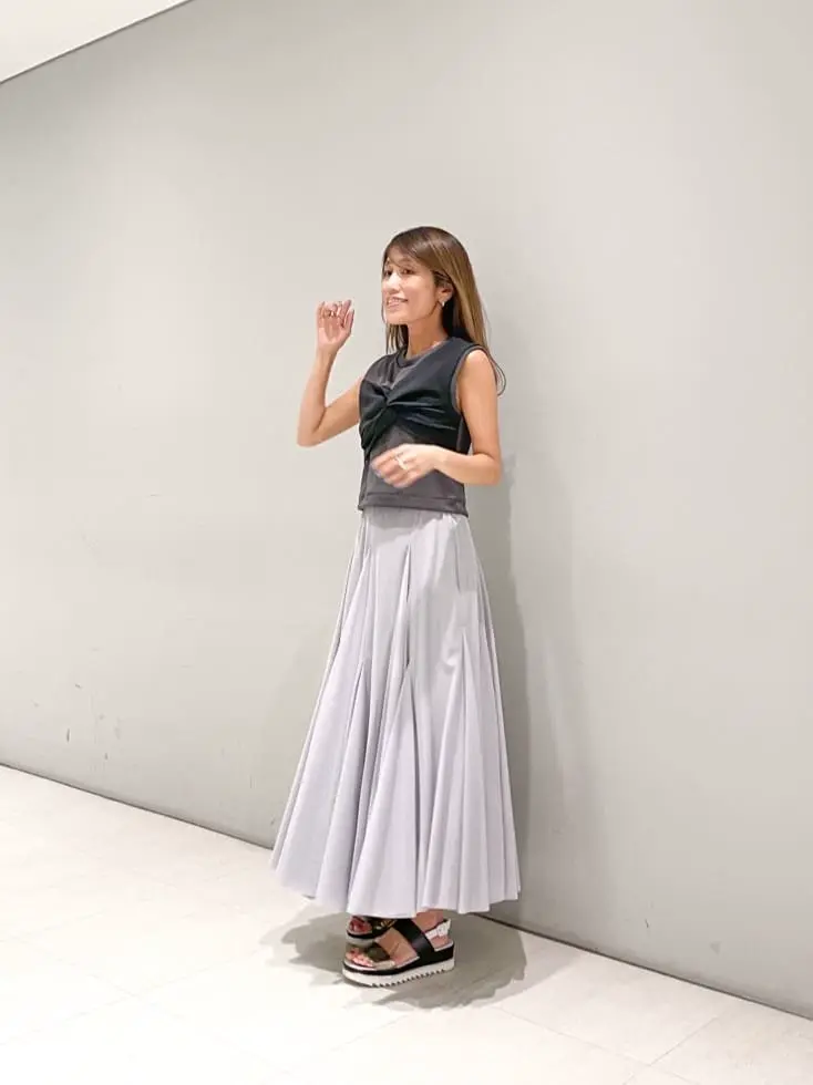 ORIGINATED IN GRACE CONTINENTAL yukimi yonee コーディネート画像