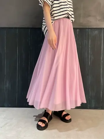 ORIGINATED IN GRACE CONTINENTAL 三浦　芙優 コーディネート画像