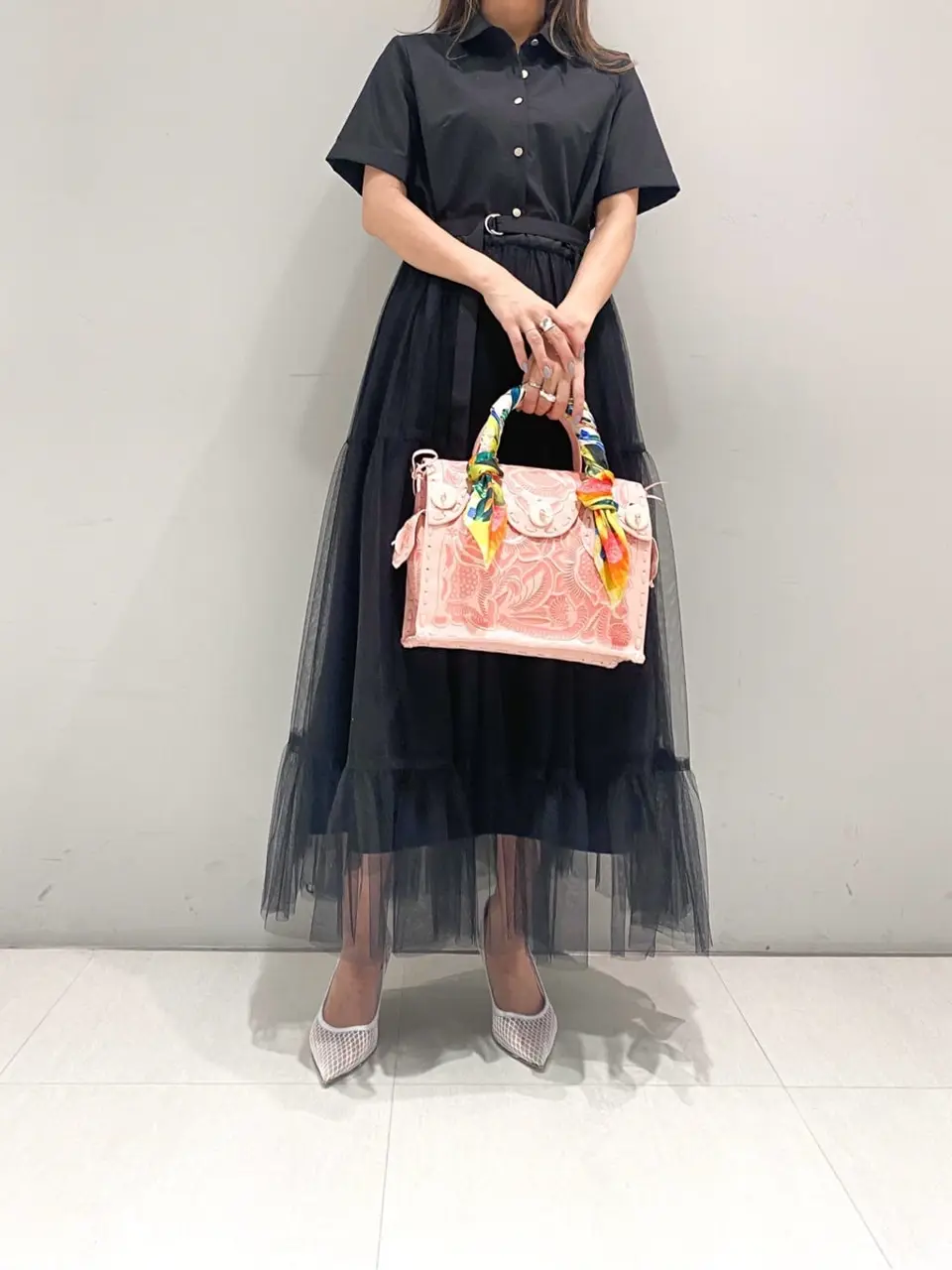 ORIGINATED IN GRACE CONTINENTAL yukimi yonee コーディネート画像