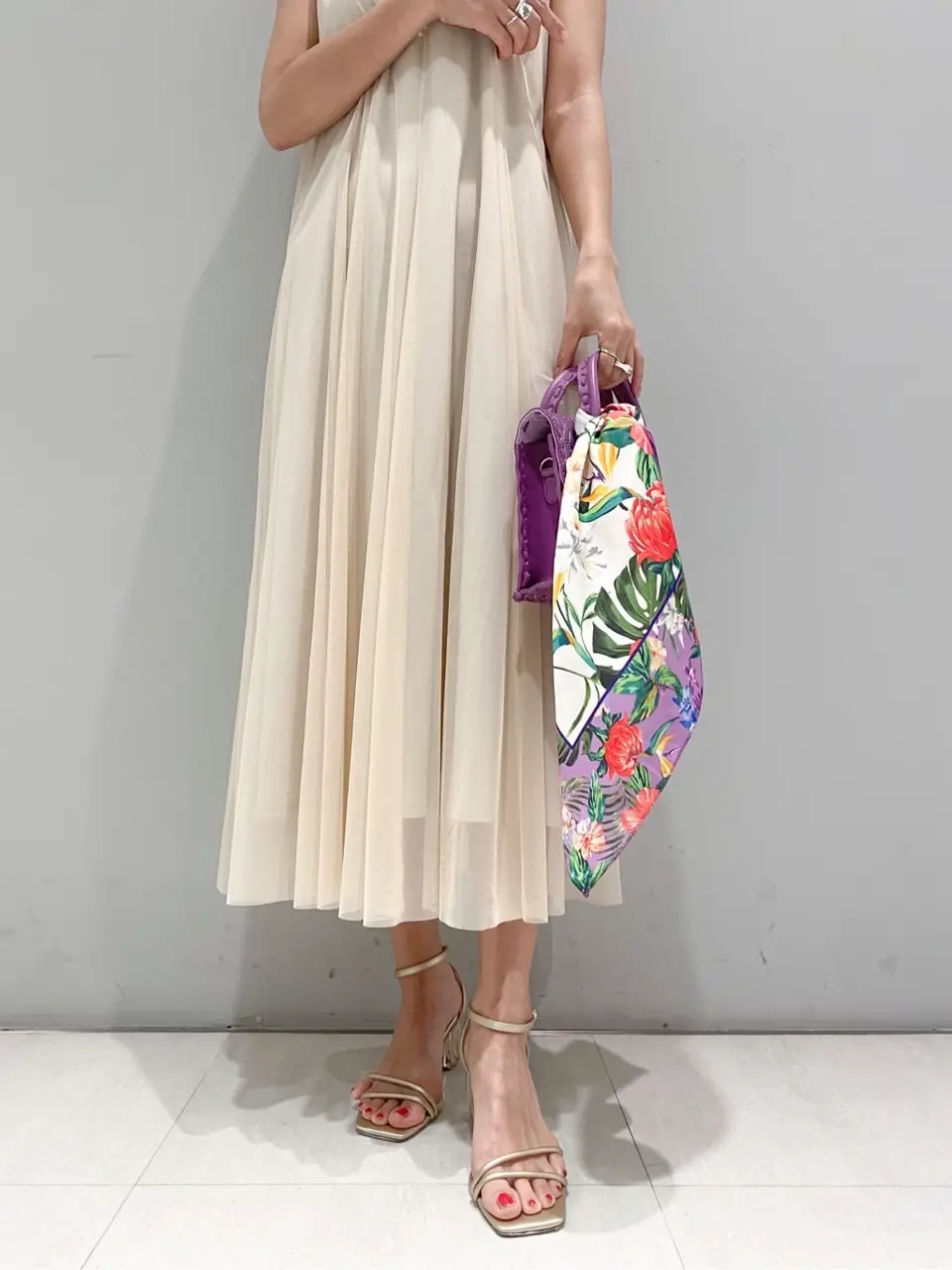 ORIGINATED IN GRACE CONTINENTAL yukimi yonee コーディネート画像