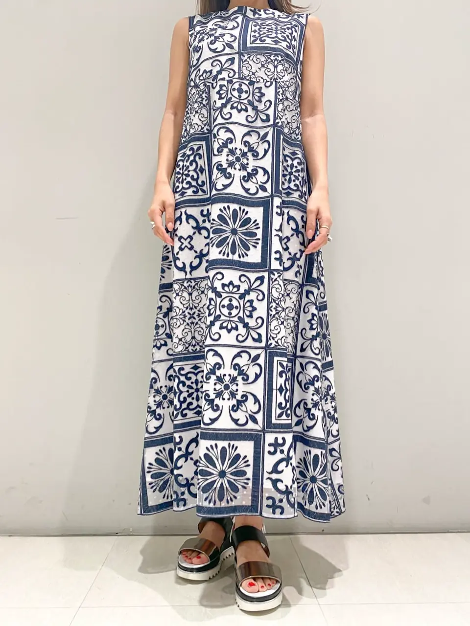 ORIGINATED IN GRACE CONTINENTAL yukimi yonee コーディネート画像