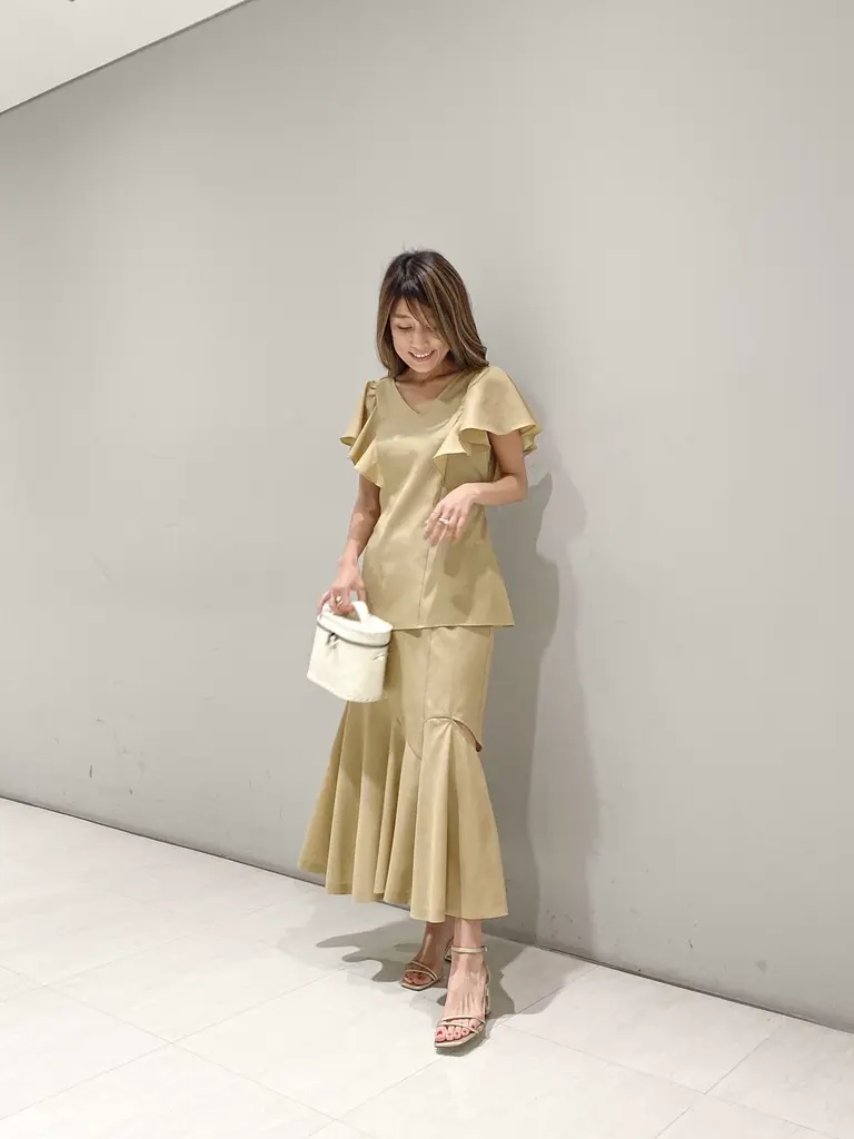 ORIGINATED IN GRACE CONTINENTAL yukimi yonee コーディネート画像