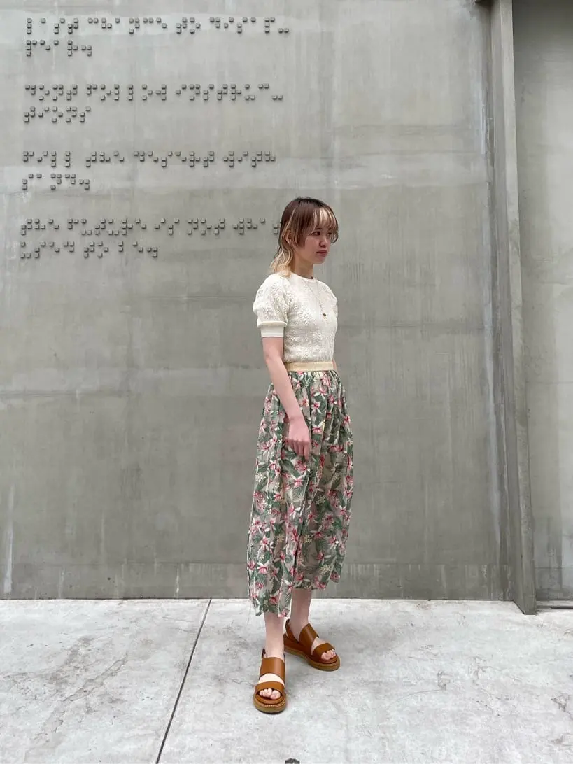 ORIGINATED IN GRACE CONTINENTAL 三浦　芙優 コーディネート画像