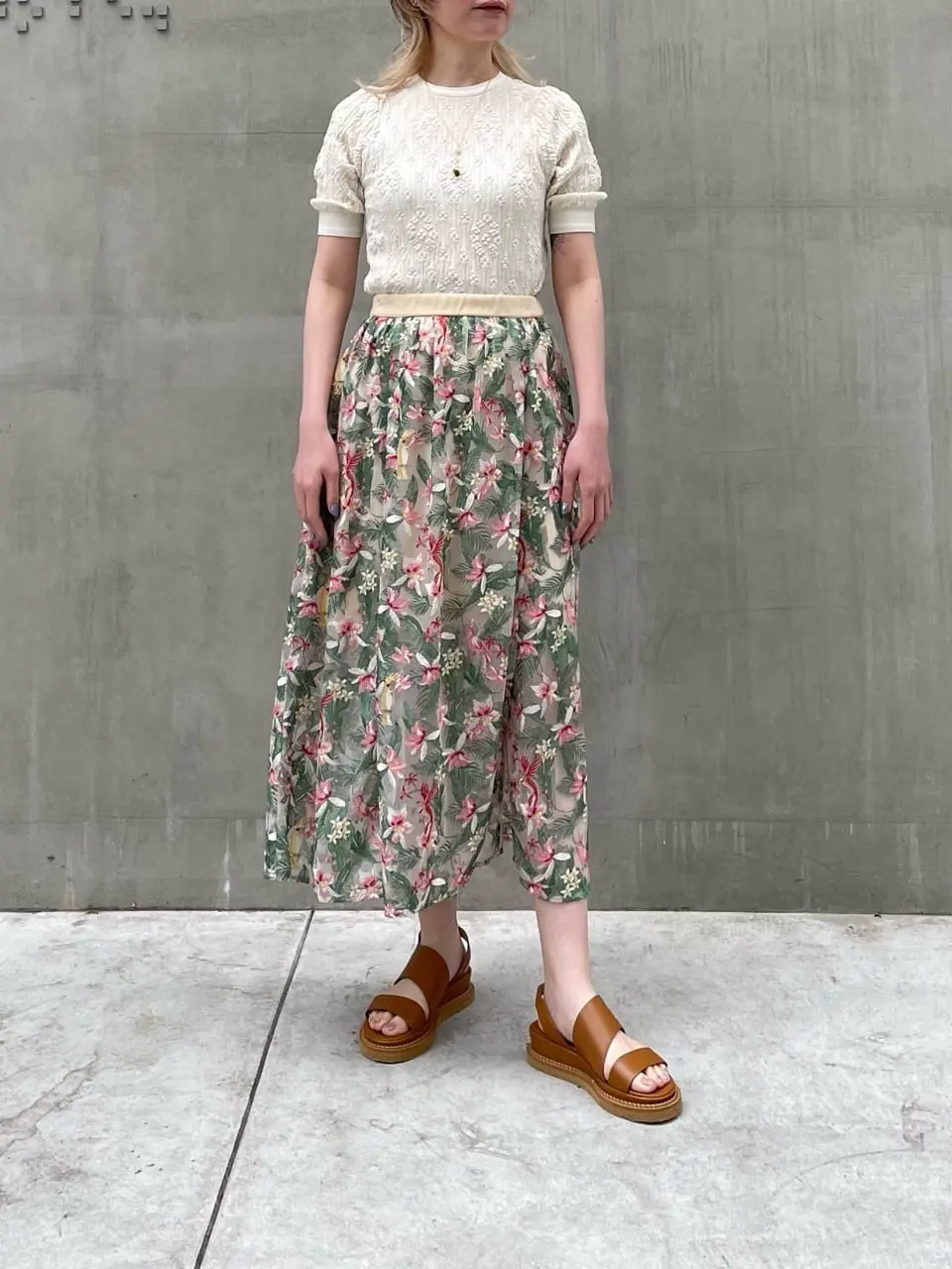 ORIGINATED IN GRACE CONTINENTAL 三浦　芙優 コーディネート画像