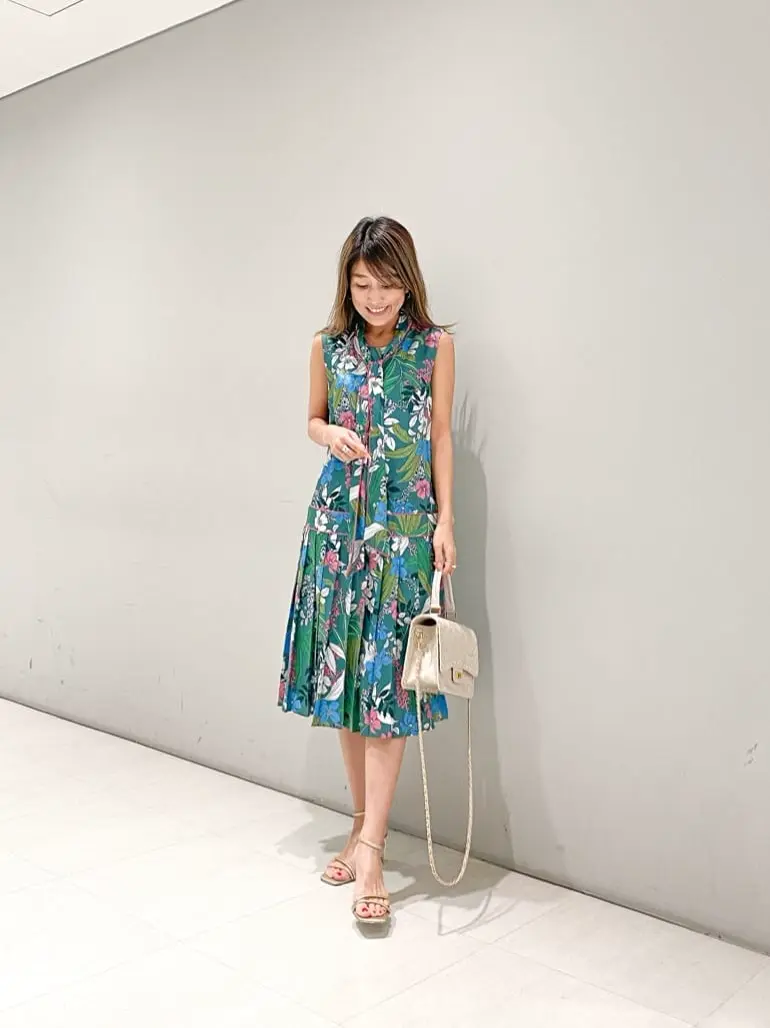 ORIGINATED IN GRACE CONTINENTAL yukimi yonee コーディネート画像