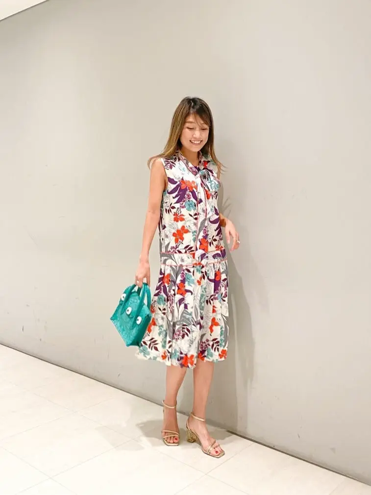 ORIGINATED IN GRACE CONTINENTAL yukimi yonee コーディネート画像